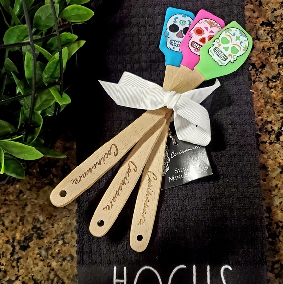 Day of the Dead Mini Neon Spatula Set - Picture 2 of 3